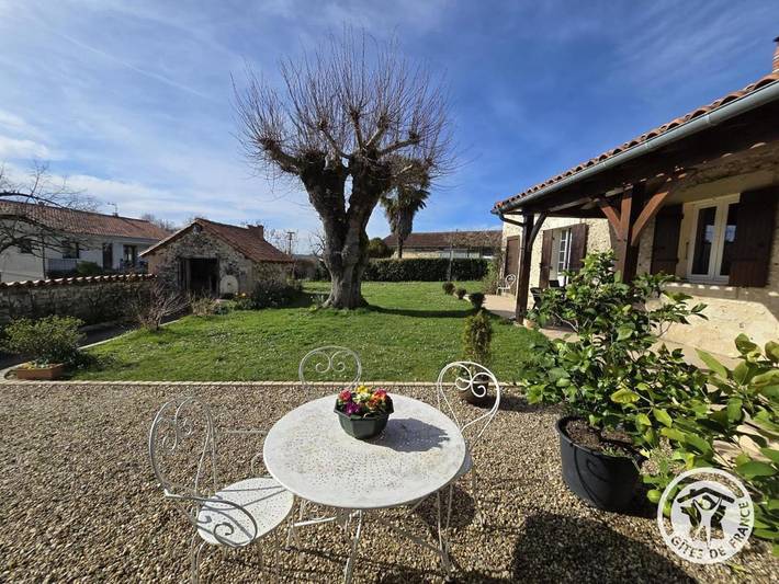 Location de vacances pour 2 personnes, avec jardin à Coursac - 4