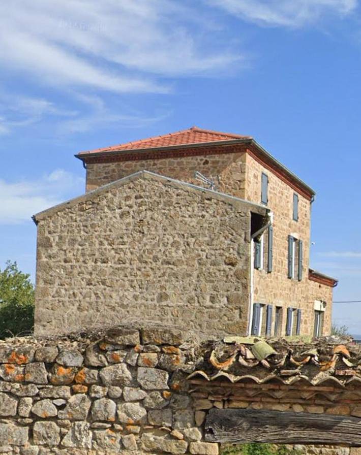 Location de vacances pour 8 personnes, avec vue et jardin à Bessey (homonymie)
