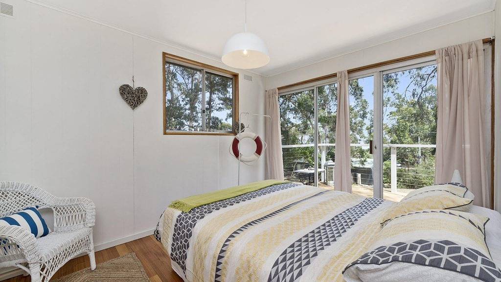 Barca View Cottage - Cosy Beach Retreat in Skenes Creek, Colac Otway Shire
