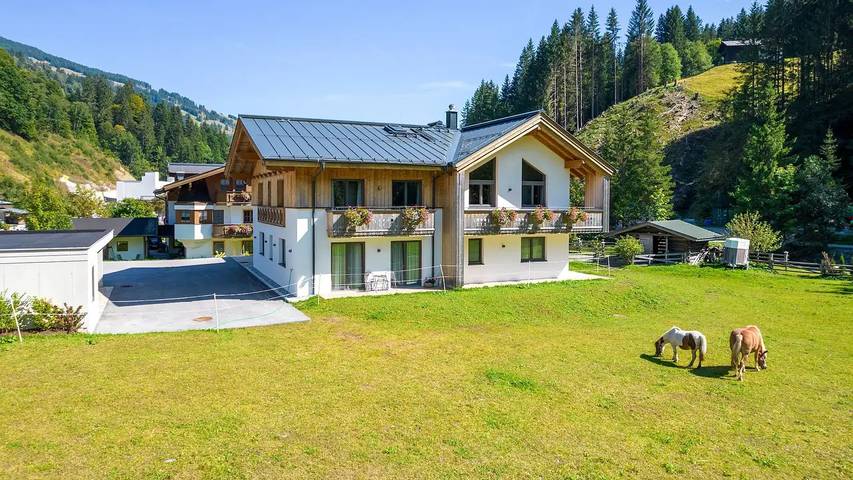 Chalet voor 3 personen, met balkon en sauna in Saalbach