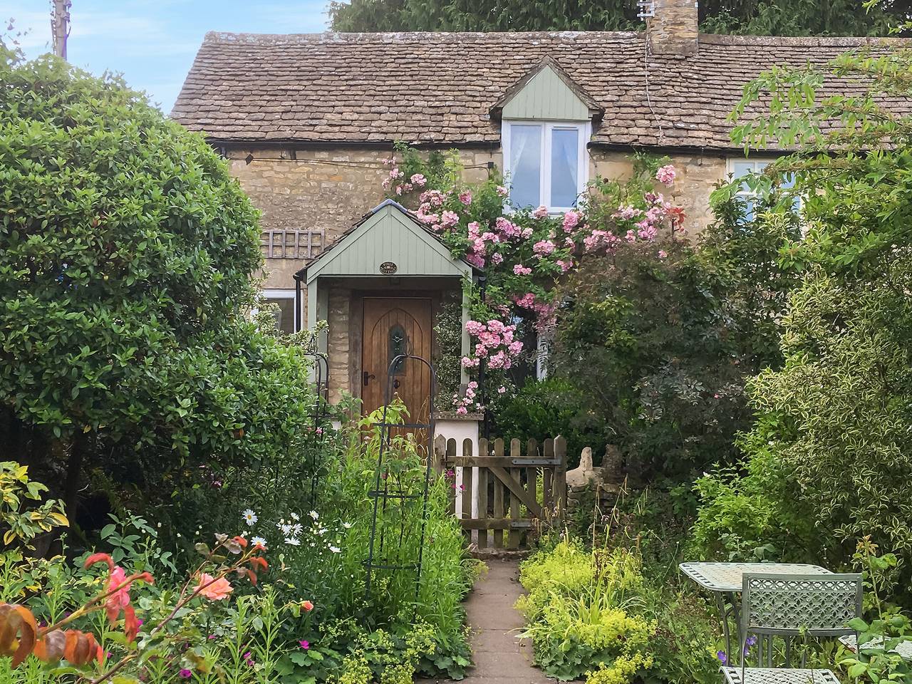 Folly Cottage in Gloucestershire