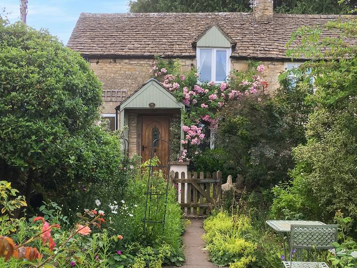 Cottage for 3 people, with garden, with pets in The Cotswolds