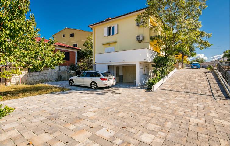 Ferienwohnung für 4 Personen, mit Garten und Terrasse in Baska - 2