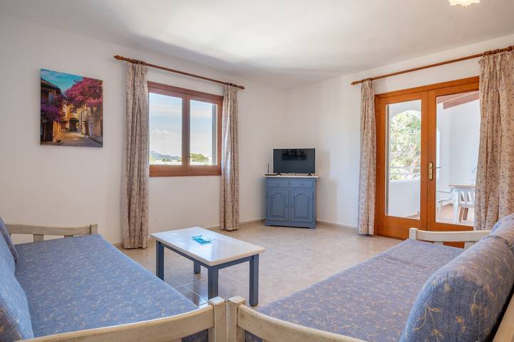 Apartamento inteiro, Apartamento com ar condicionado, piscina, Wi-Fi, varanda e perto da praia in Cala Serena, Felanitx