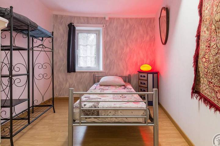 Gîte pour 6 personnes, avec terrasse, animaux acceptés à Le Vast - 4