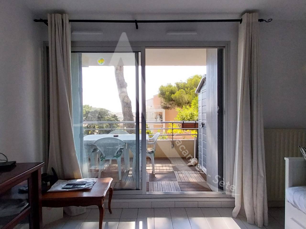 Ganze Wohnung, 110 / Grand T2 Avec Parking Et Wi-Fi in Mont Saint-Clair, Sete