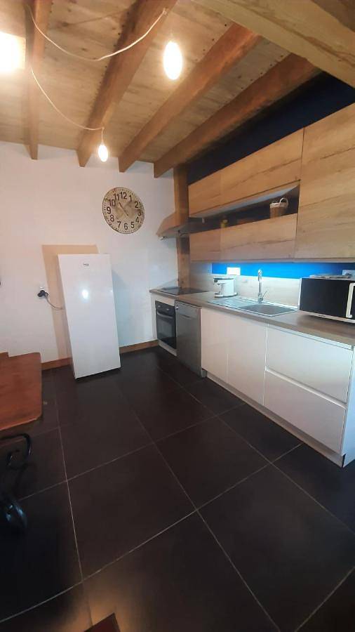 Gîte pour 4 personnes, avec jardin, adapté aux familles à La Houssière - 4