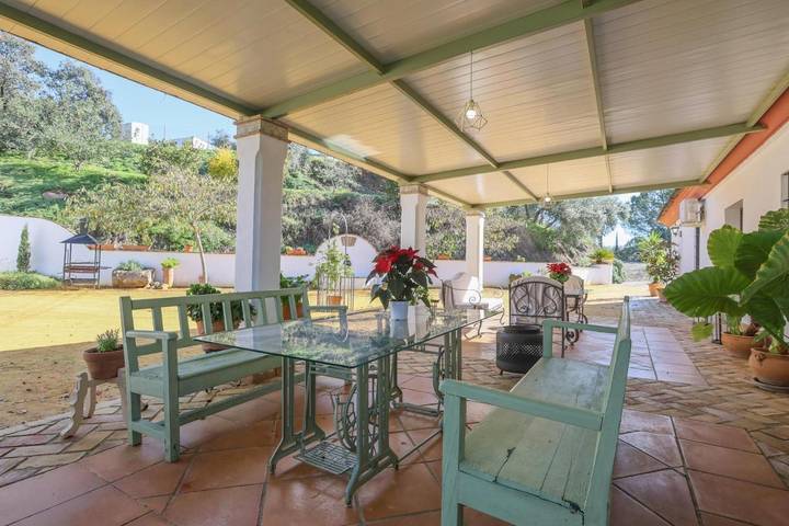 Casa rural para 8 personas, con Terraza además de Jardín y Piscina en La Campana - 4