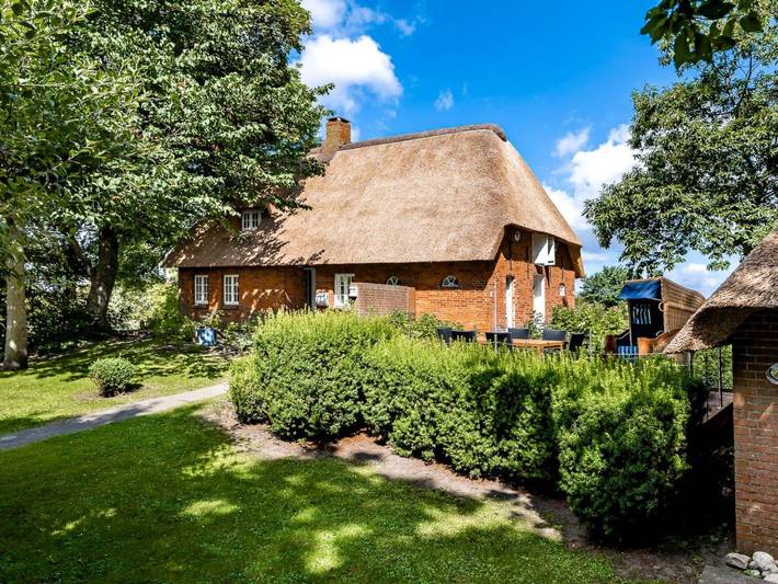 Ferienhaus für 6 Personen, mit Terrasse und Garten sowie Sauna in Emmelsbüll-Horsbüll - 2