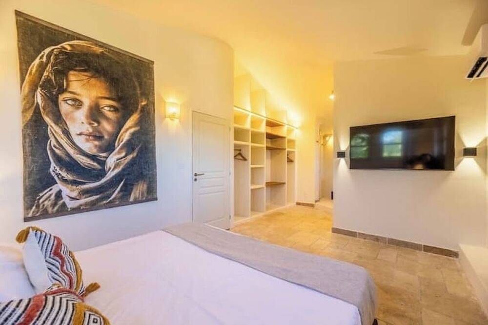 Magnificent luxury villa with swimming pool in Porto-Vecchio, Sartène und Umgebung