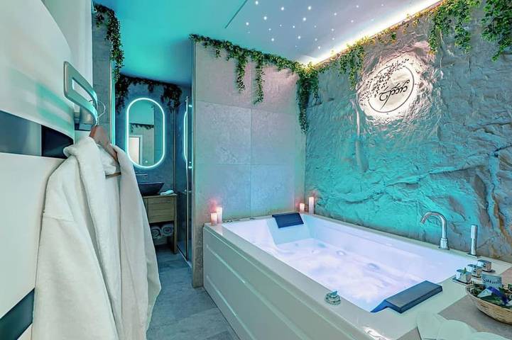 Appartement de vacances pour 2 personnes, avec jacuzzi à Évreux