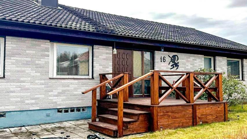 Hus för 11 Personer, med trädgård i Söderhamn