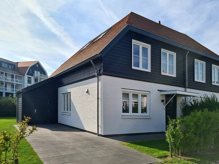 Waterranonkel 12 in Cadzand, Zeeuwse Kust