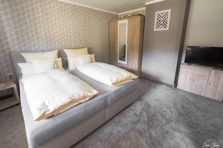 Ferienwohnung für 3 Personen, mit Balkon in Wallenfels - 2