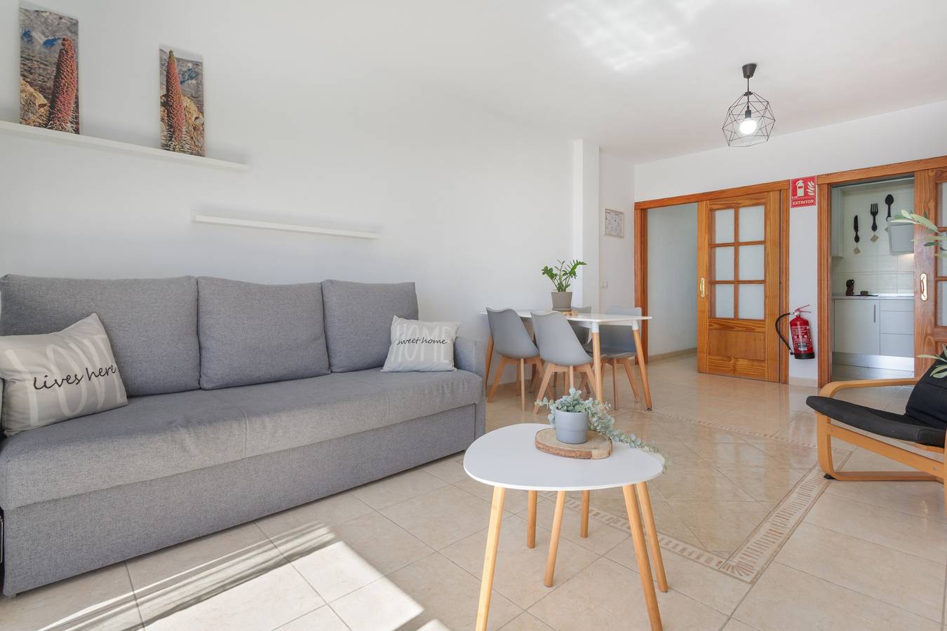 Appartement entier, Appartement de vacances 'Desconecta Amplio' avec vue sur la mer, Wi-Fi et climatisation in Tamaide, San Miguel de Abona