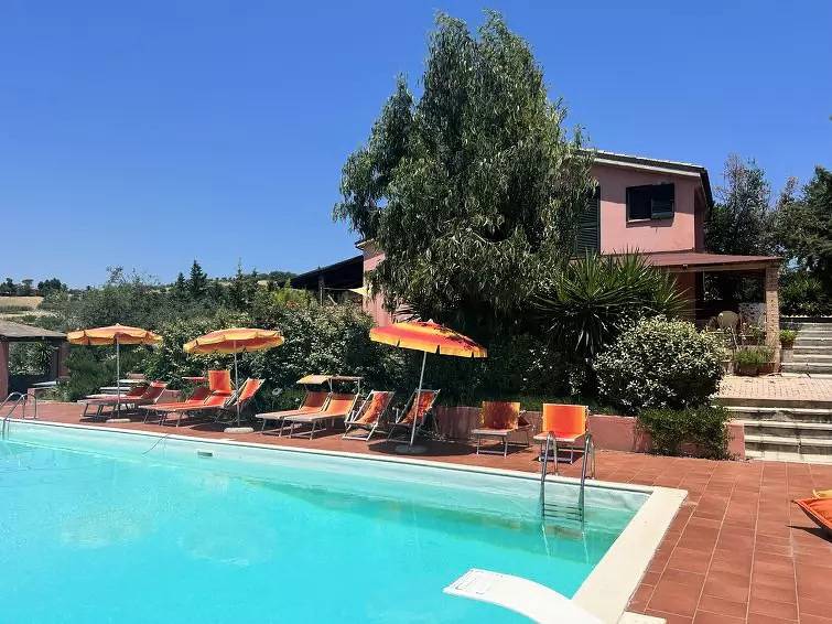 Appartamento intero, 3 Camere 4 Persone in Città Sant'Angelo e dintorni, Provincia di Pescara