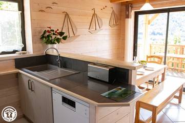 Gîte pour 5 Personnes dans Chambon-sur-Lac, Région de Besse-et-Saint-Anastaise, Photo 1