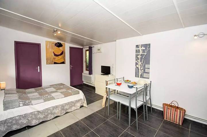 Gîte pour 2 personnes, avec terrasse à La Salle-en-Beaumont - 3