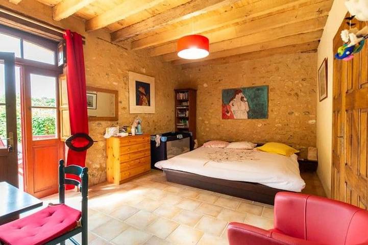 Gîte pour 4 personnes, avec jardin à Asnières-sur-Vègre - 2