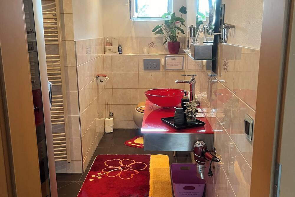 Ganze Wohnung, Gästezimmer in Ratingen bei Düsseldorf mit einem Hauch Luxus in Ratingen, Nordrhein-Westfalen