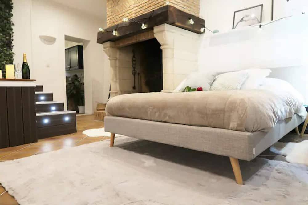 Entire apartment, La Suite - Jacuzzi in Saint-Valery-en-Caux, Dieppe region