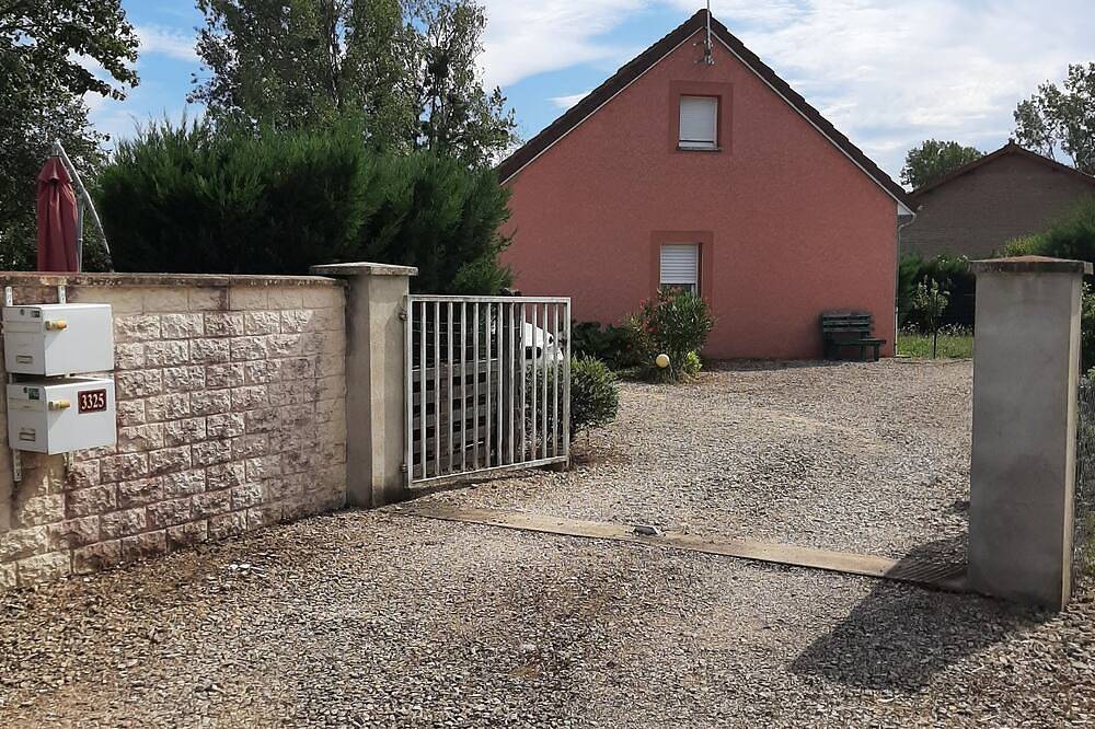 Maison Cosy A La Campagne in Sagy, Région de Louhans