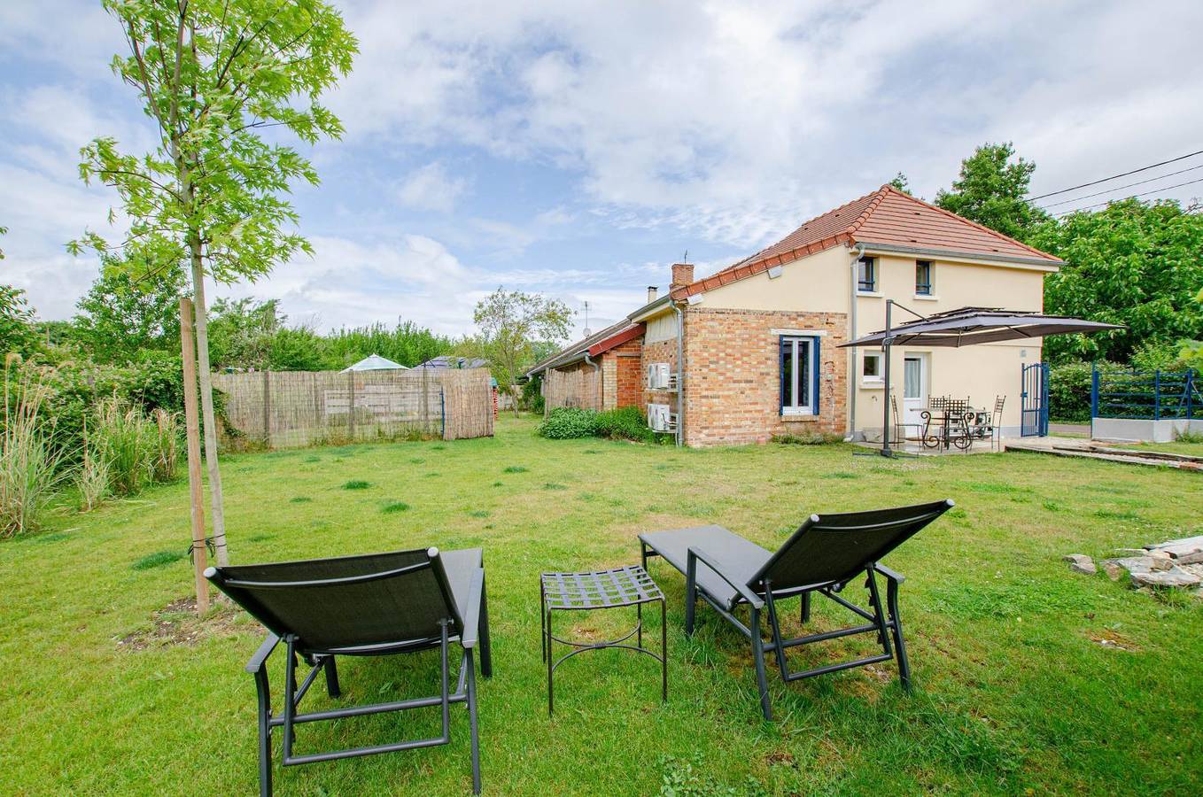 Les Volets Bleus in Brévonnes, Parc naturel régional de la Forêt d'Orient