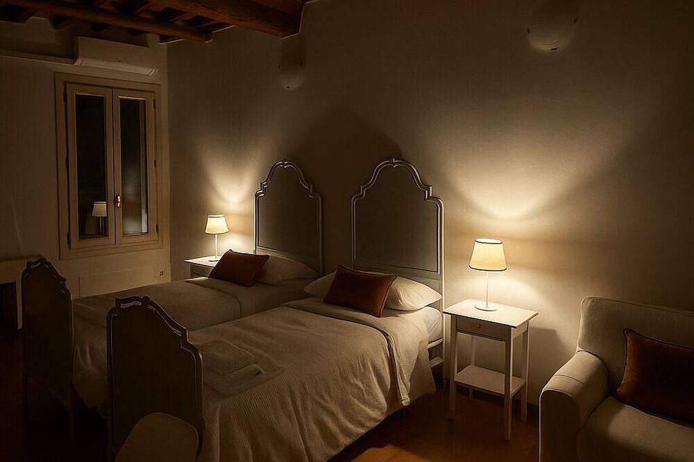 Ganze Wohnung, Large room without a kitchen in San Felice sul Panaro, Modena Provinz