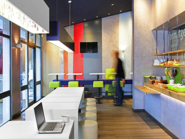 Hôtel pour 3 personnes, avec terrasse, animaux acceptés à Bry-sur-Marne - 2