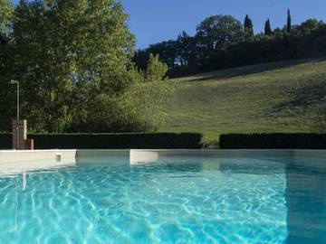 Gîte pour 10 personnes, avec jardin et piscine, animaux acceptés dans Ghizzano