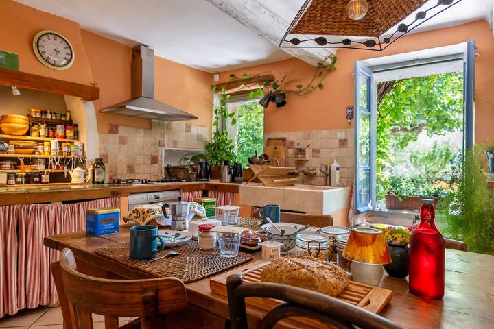 Chambre d’hôte pour 3 personnes, avec Jardin dans les Alpes-de-Haute-Provence - 4