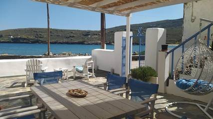 Gîte pour 6 personnes, avec balcon ainsi que vue et vue sur le lac dans Andros