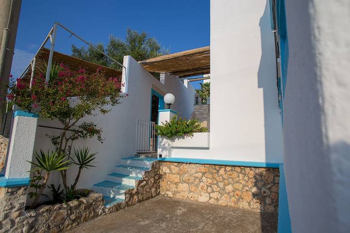 Maison de vacances pour 3 personnes, avec jardin ainsi que balcon et jacuzzi, animaux acceptés à Novaglie