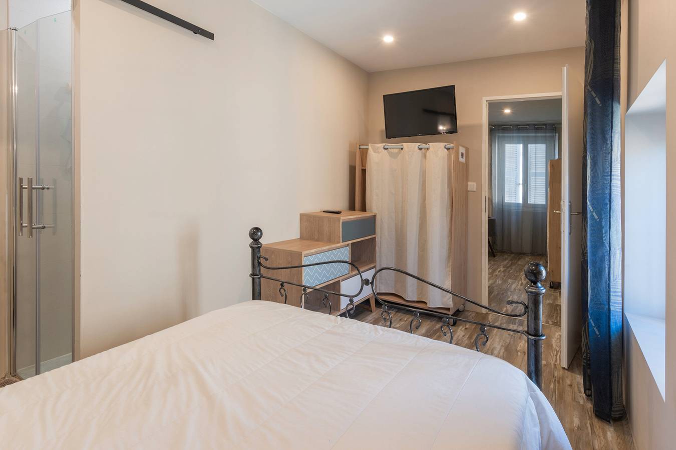 Apartamento entero, Apartamento '107 - T2 Acogedor' con Wi-Fi y Aire Acondicionado in Bourg-Saint-Andéol, Privas