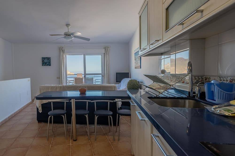 Entire apartment, Cala Amarilla      . in San José (Almeria), Níjar