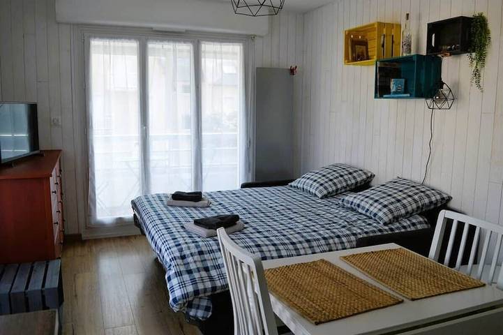 Gîte pour 2 personnes, avec balcon dans Office De Tourisme De Courseulles Sur Mer - 3