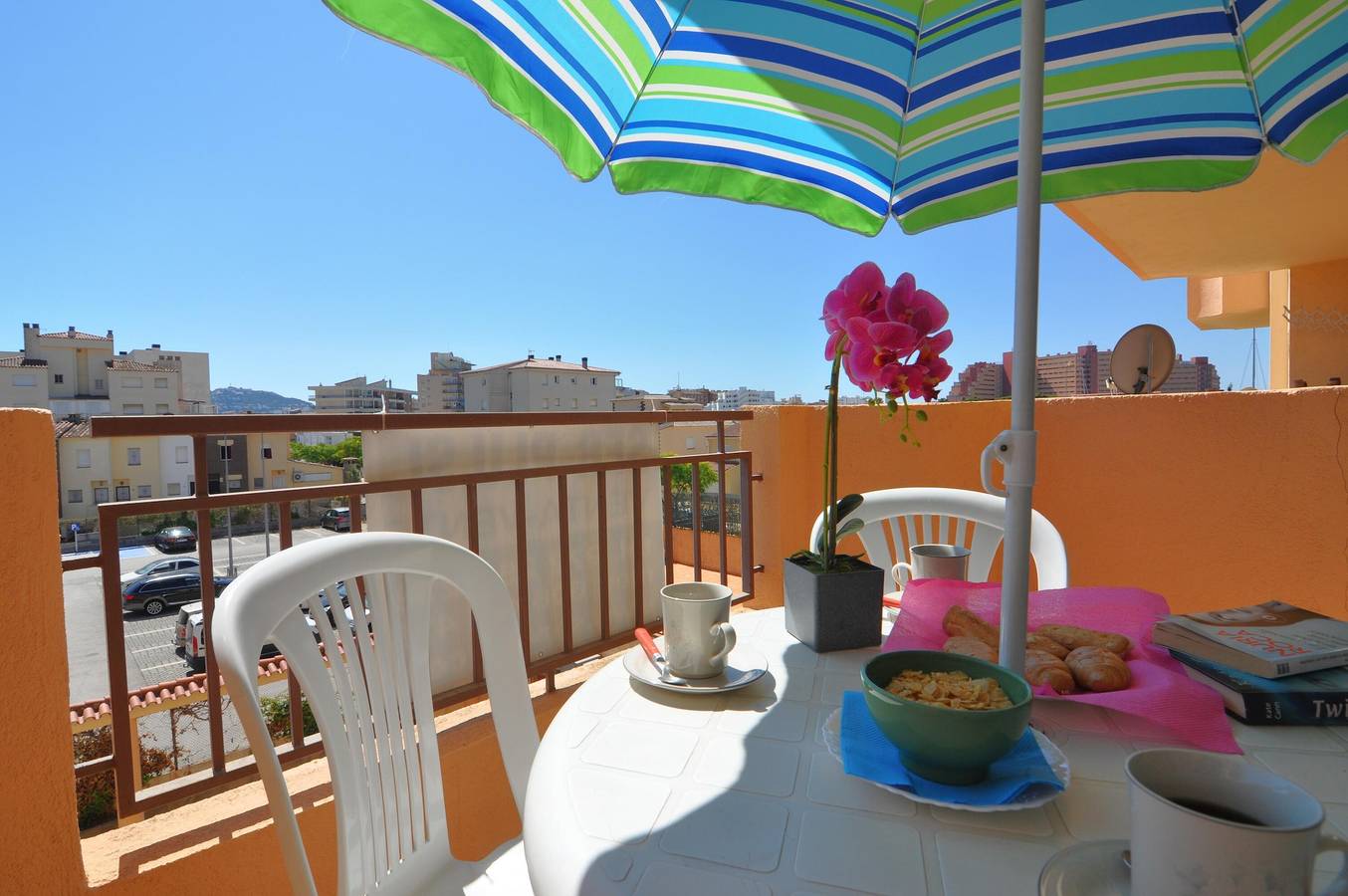 Studio entier, Studio à Roses, Costa Brava! Idéal pour 2 personnes, Proche de la Plage, Confortable et Equipé. Reserve maintenant! in Santa Margarida, Roses