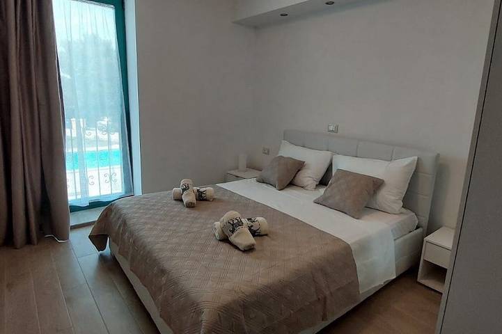 Ganze Wohnung, 4-Zimmer-Ferienwohnung mit Pool Pomer, Medulin in Pomer, Südküste Istrien