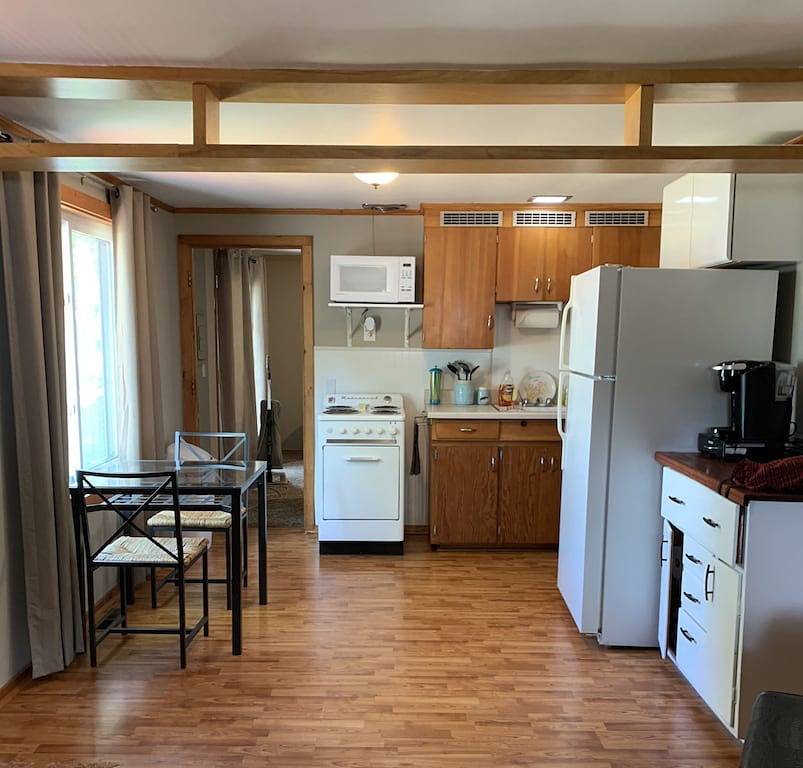 Houghton Hideaway mit Zugang zum See und Aussicht in Prudenville, Roscommon County