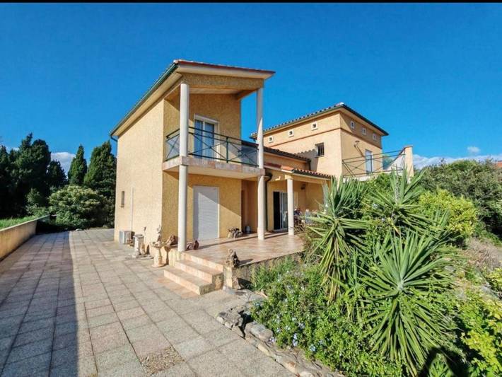 Location de vacances pour 6 personnes, avec jardin, animaux acceptés à Millas