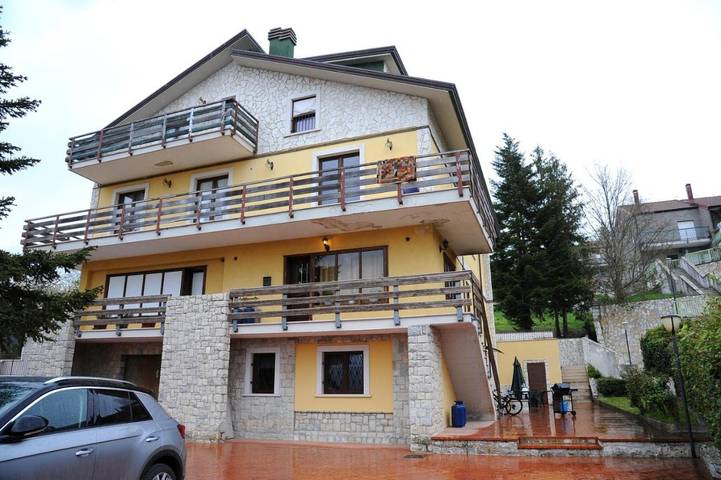 Appartamento vacanze per 8 persone, con panorama e giardino - 1