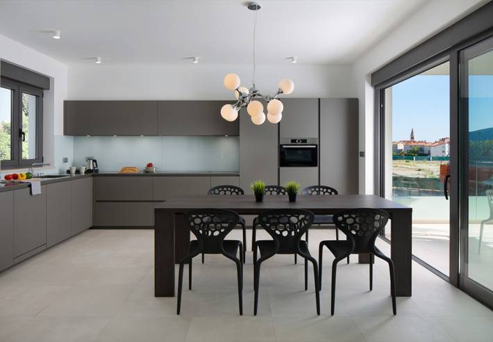 Ferienwohnung für 7 Personen, mit Balkon und Whirlpool in Fazana - 2