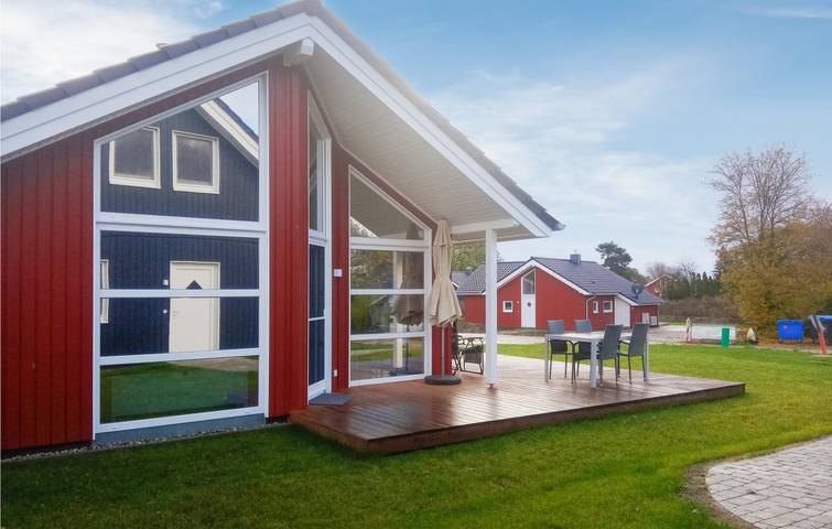 Ferienhaus für 4 Personen, mit Garten und Terrasse sowie Seeblick und Sauna - 1