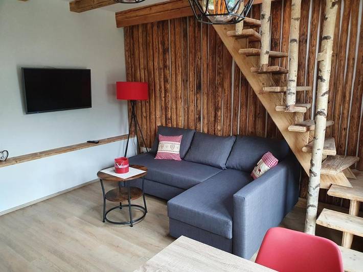 Ferienwohnung für 3 Personen, mit Balkon und Terrasse sowie Garten und Ausblick in Lahntal-Westerwald