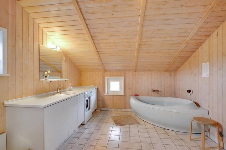 Ferienhaus für 6 Personen, mit Terrasse und Sauna sowie Whirlpool in Klitmøller - 2