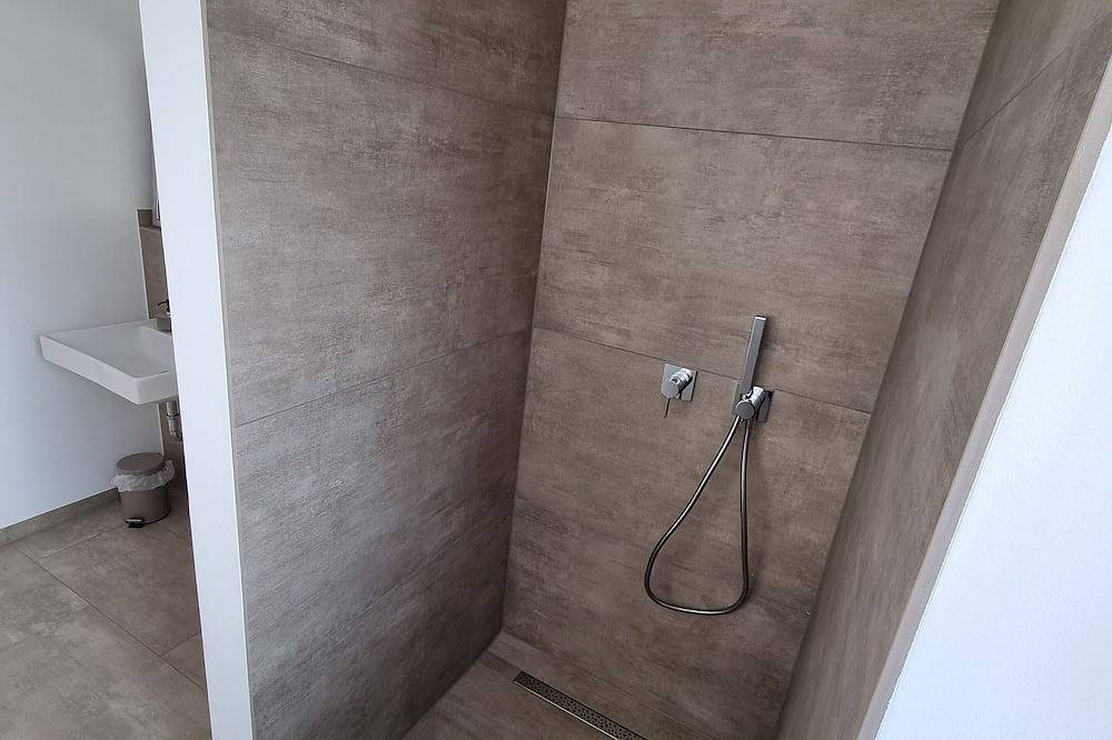 Ganze Wohnung, \"Große Pause\" - Moderne Ferienwohnung nahe Steinhude in Hagenburg, Landkreis Schaumburg