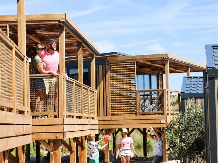 Mobil home pour 6 personnes, avec terrasse et piscine, animaux acceptés