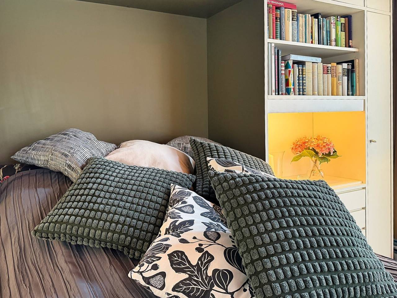 Ganzes Studio, Eichenwald-Studio mit Bergblick, Kamin, Balkon und Wlan in Bad Herrenalb, Nordschwarzwald