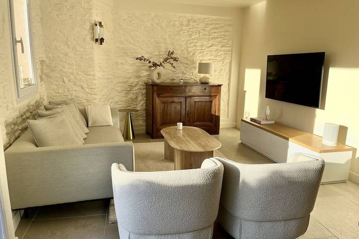 Location de vacances pour 6 personnes, avec terrasse, animaux acceptés à Villes-sur-Auzon