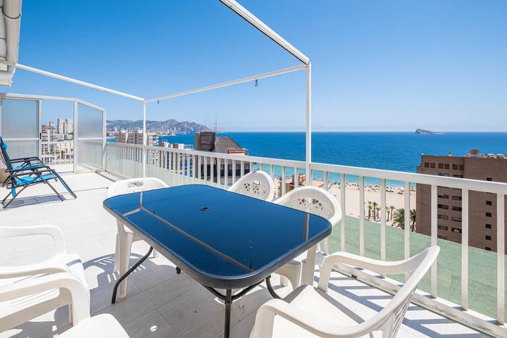 Vacation rental for 6 people, with yard and terrace in Benidorm